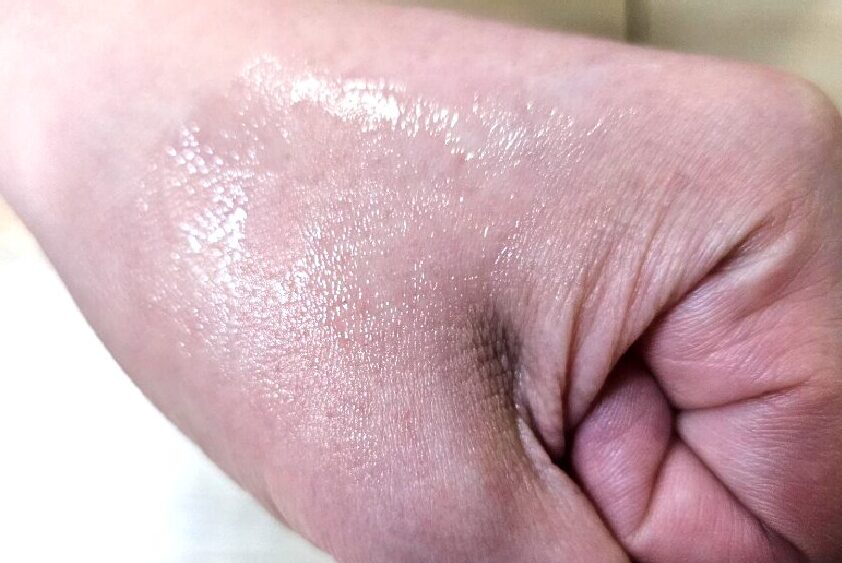 OHUI Emulsion sau khi thoa lên da