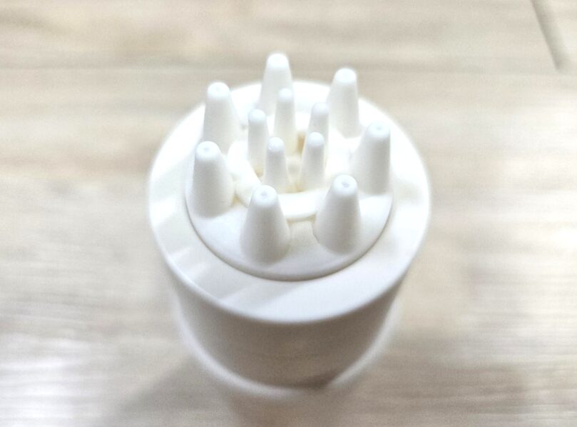 har-dr-morin-hair-tonic-nozzle-close-up
