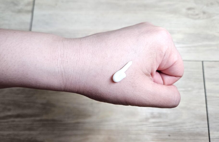 la-roche-posay-cicaplast-b5-texture